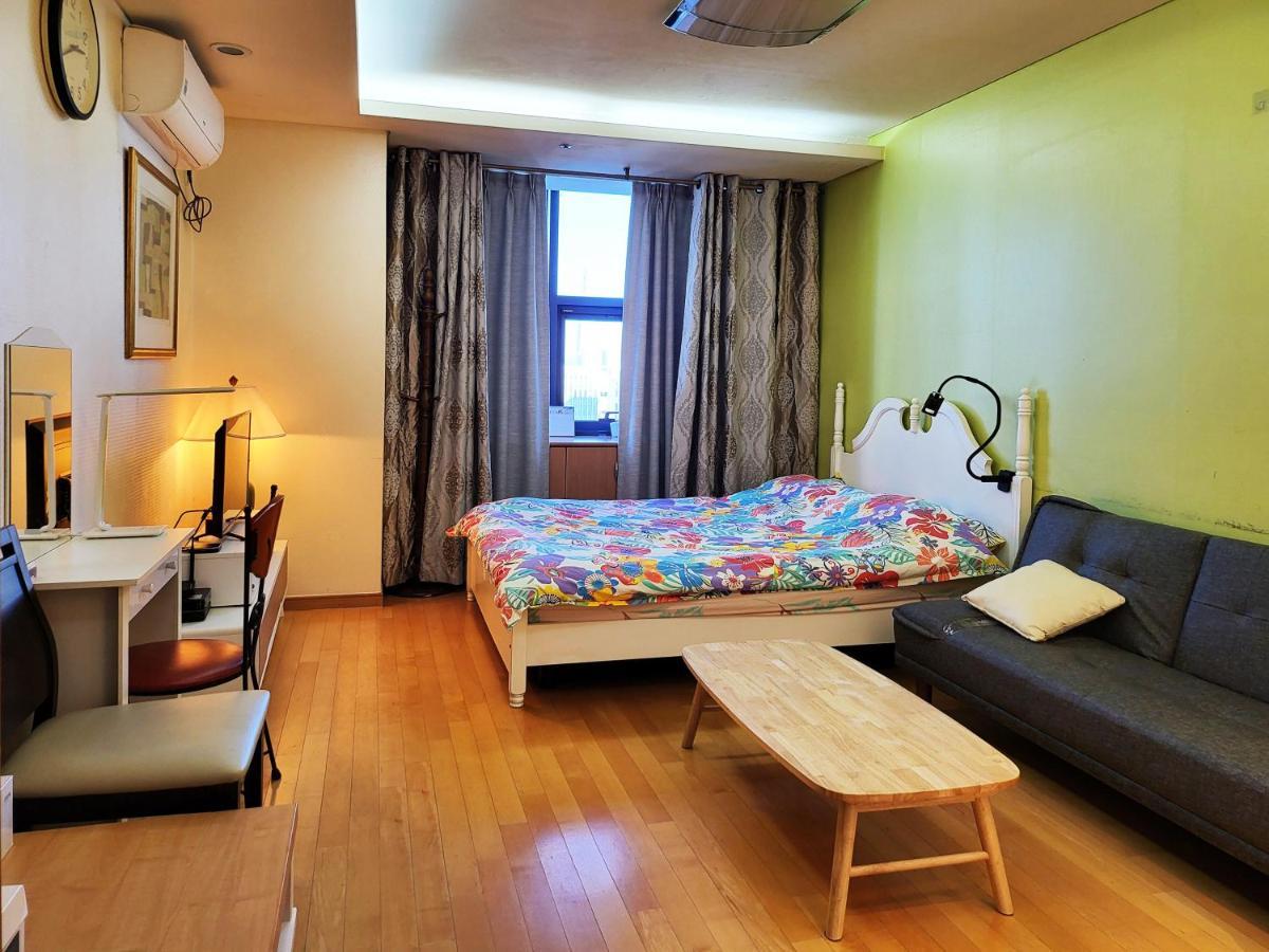 Khan Apartment *